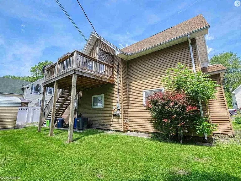 171 Robertson St #1 — Photo 14