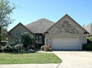 810 Evian, San Antonio, TX 78260
