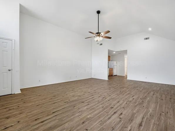 906 W Houston St, Sherman, TX 75092