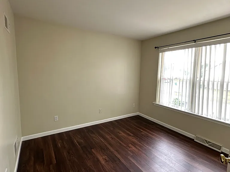 41 Springbrook Dr — Photo 8
