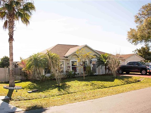 2nd image of 248 Cranbrook Dr