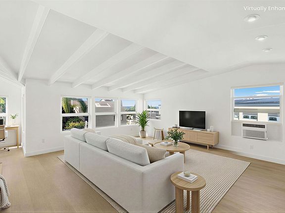 2nd image of 2468 Silverstrand Ave #1/2