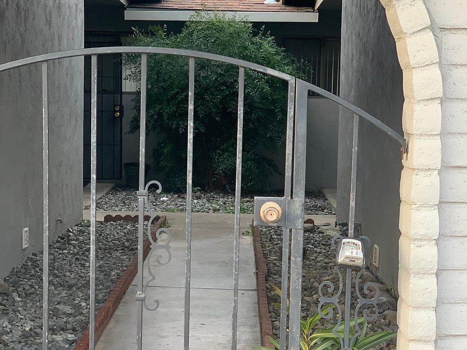 1st image of 2241 W Elm St #2241