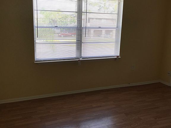 4th image of 955 Knox McRae Dr APT 3