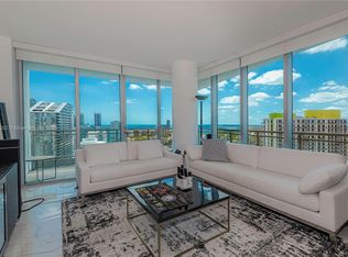 92 SW 3rd St APT 4605, Miami, FL 33130