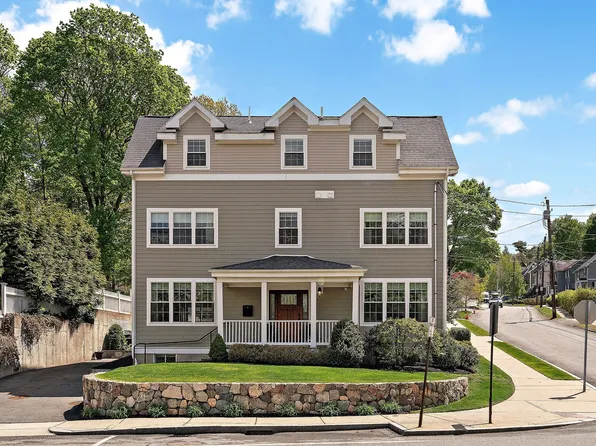465 Washington St #465, Winchester, MA 01890