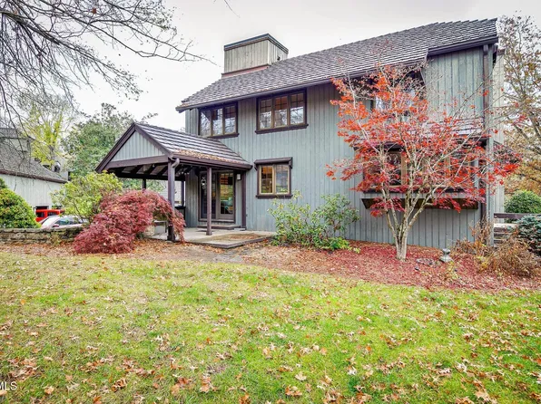 8 Crown Cir, Kingsport, TN 37660