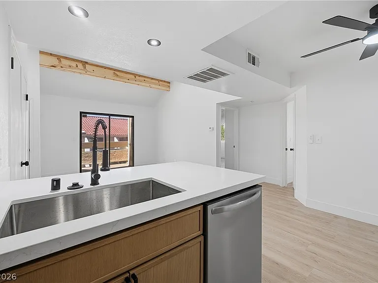 3770 Desert Marina Dr #52 — Photo 25