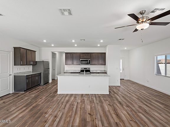 2nd image of 659 W CROWNED DOVE Trail
