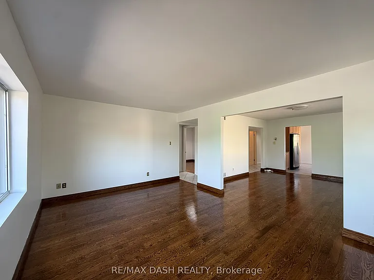 2973 Bloor St W #UPPER — Photo 18