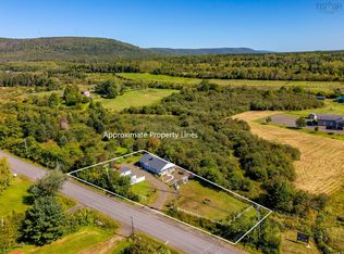 18 Parker Mountain Rd, Granville Ferry, NS B0S 1K0