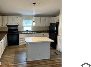 403 Candle Dr, Summerville, SC 29486