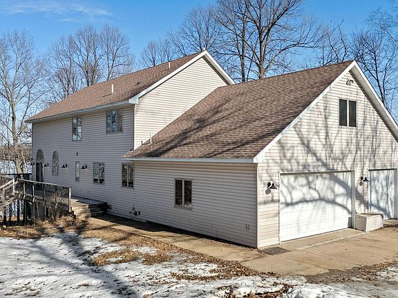 3rd image of 847 207th St