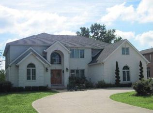 431 Pleasant Dr, Schaumburg, IL 60193