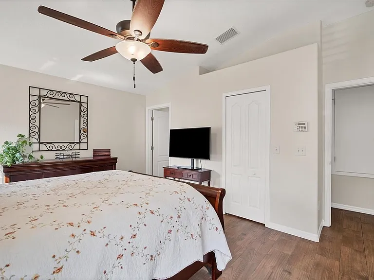 7227 Lumber Port Dr — Photo 12