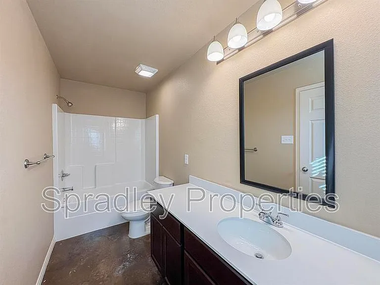 912B Mason Dr — Photo 12