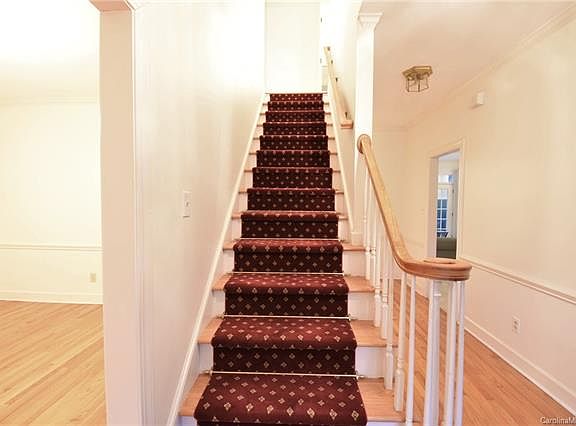4th image of 3504 Sunningdale Ln