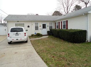 112 Harris Creek Rd, Hampton, VA 23669