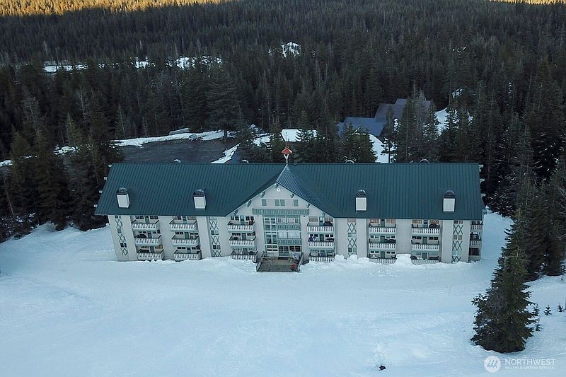 3rd image of 220 Tanner Way #301