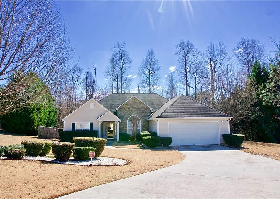 1st image of 668 Stonecrest Dr