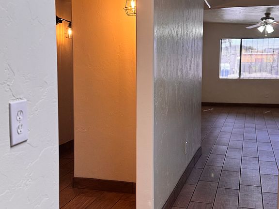 4th image of 1524 W Saint Clair St #1