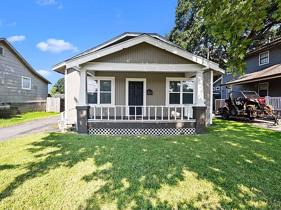 5th image of 1410 Dallas Street