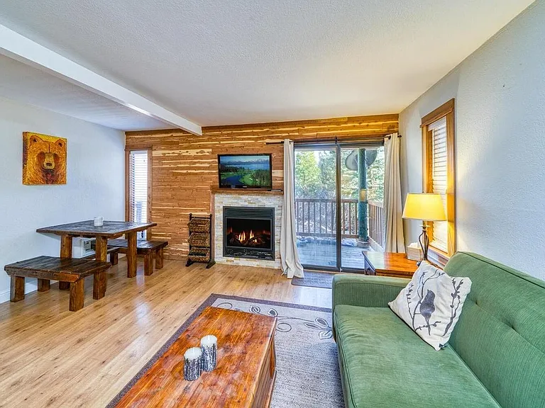 1300 Regency Way #30 — Photo 4