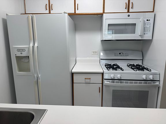 4th image of 200 Rector Pl APT 5N