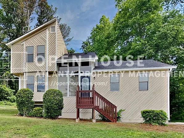 3951 Kensington Dr, Marietta, GA 30066