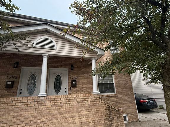 2nd image of 1789 Newton St #178