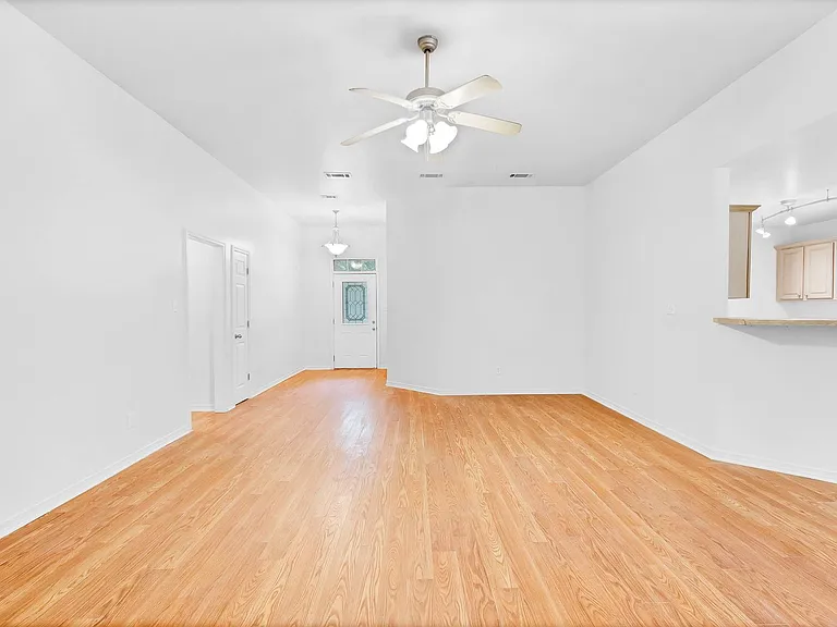 8352 Preakness Ct — Photo 7