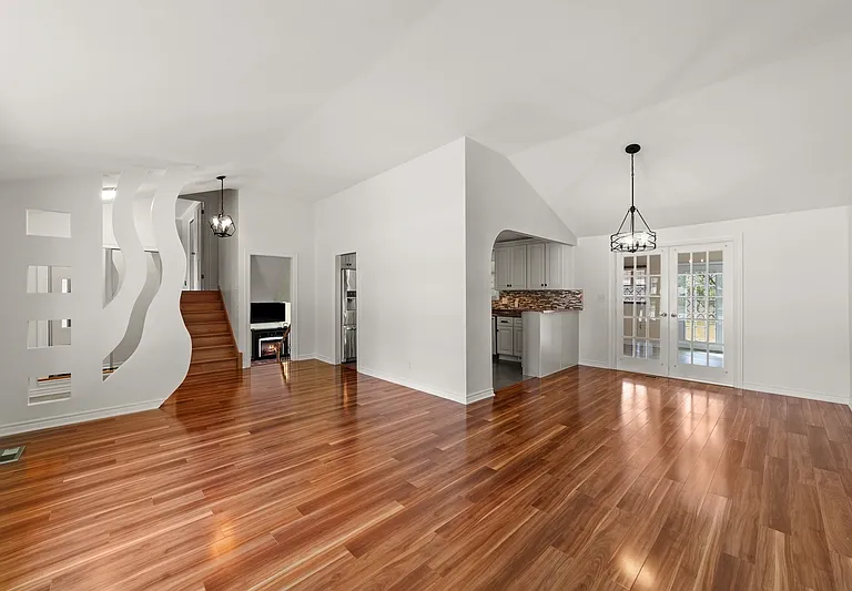 10055 Concord Ct — Photo 13