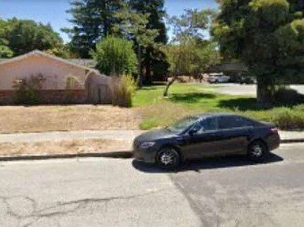 68 Blackstone Drive, San Rafael, CA 94903