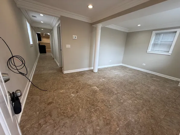 2336 N Marmora Ave APT G, Chicago, IL 60639