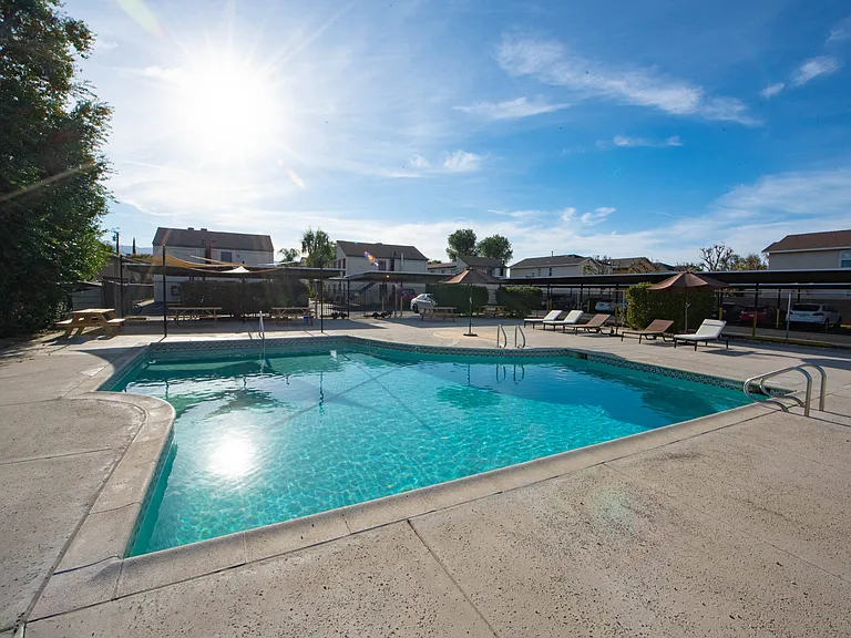 The Canyons at Santa Clarita Apartments — Photo 1