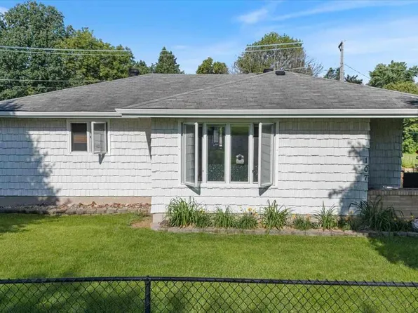 107 S Van Buren Ave, Eveleth, MN 55734