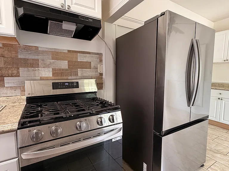 55 Union St #1 — Photo 13