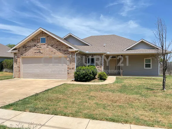 808 Northside Dr, Pilot Pt, TX 76258