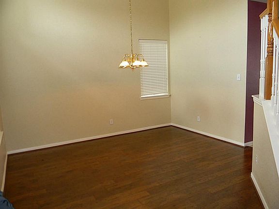 4th image of 1111 Chase Park Dr