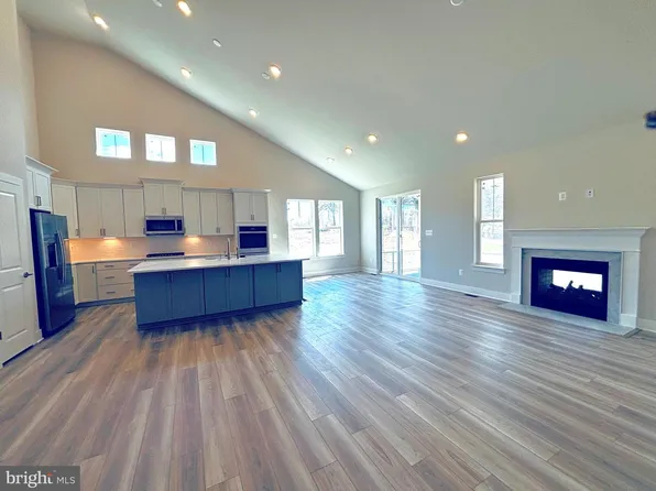 9191 Peach Tree Dr, Lincoln, DE 19960