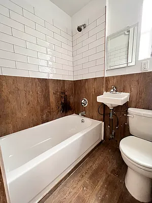 Rented by City Connections Realty | media 14