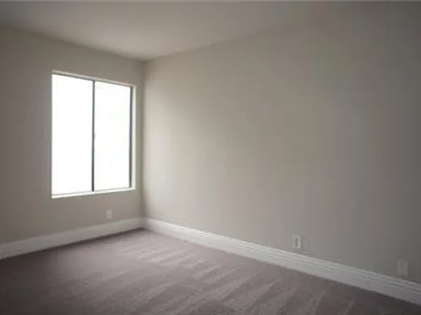 133 Fallingstar, Irvine, CA 92614