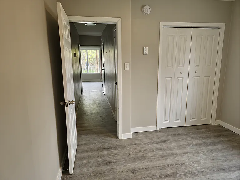 201 Alma St N #2 — Photo 10