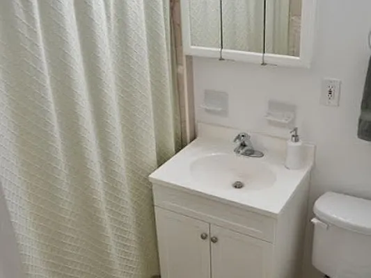 Rented by Charles Coutinho LLC | media 18