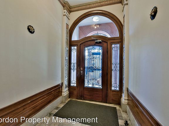 2nd image of 105 Richland Ave #2