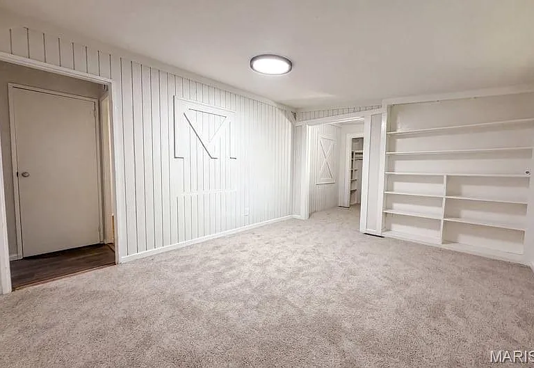 238 W Skyline Dr — Photo 15