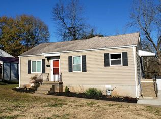 114 Salem Rd, Oak Ridge, TN 37830