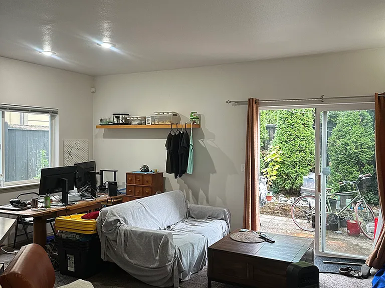 156 18th Ave #4 — Photo 9