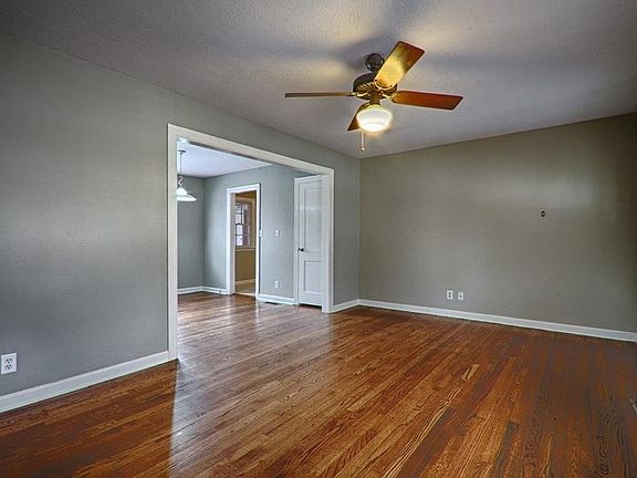 4th image of 1106 Idaho St