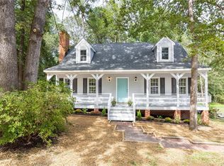 12323 La Prade St, Chester, VA 23831